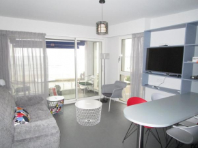 Appartement 2* face mer avec balcon et garage - Centre-ville Sables d'Olonne - FR-1-197-367